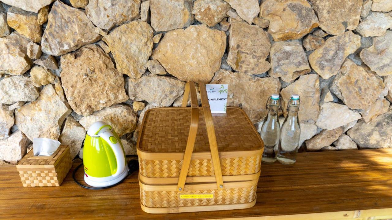 Elang Hillside Bamboo Villas Labuan Bajo Extérieur photo