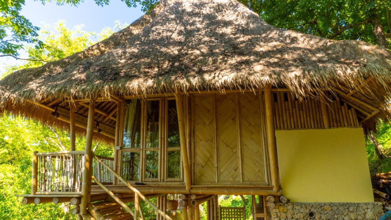 Elang Hillside Bamboo Villas Labuan Bajo Extérieur photo