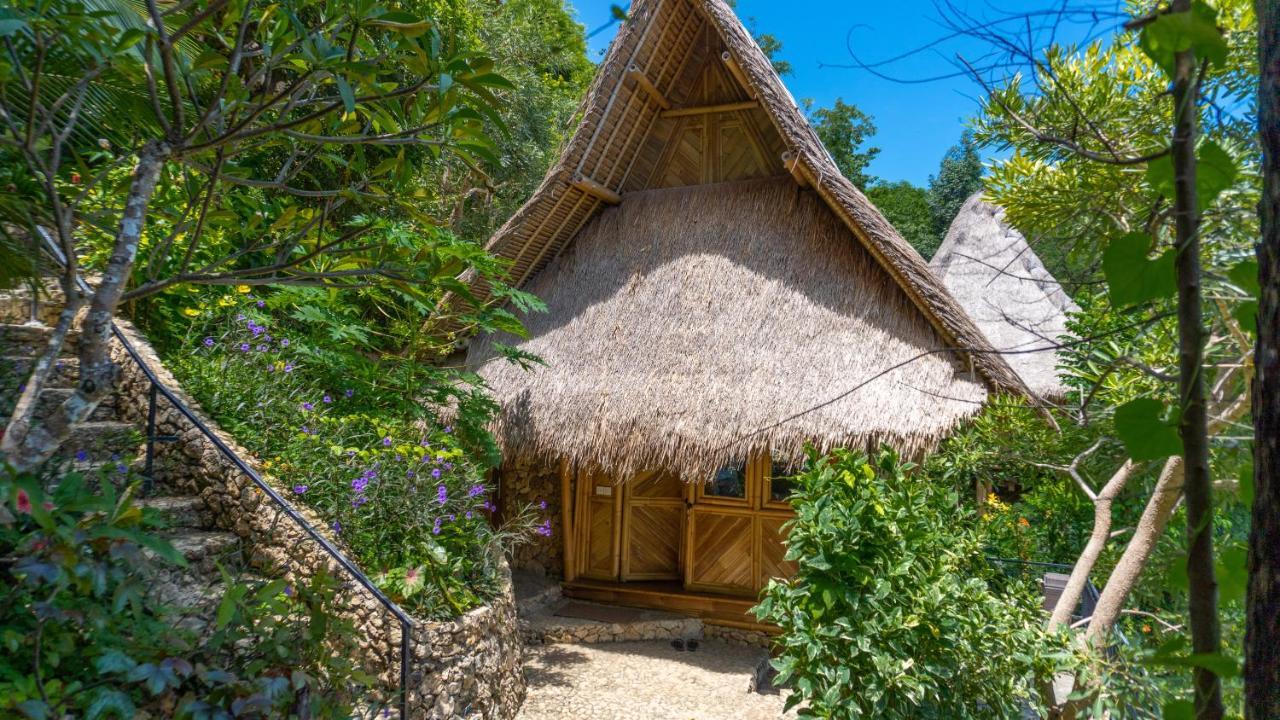 Elang Hillside Bamboo Villas Labuan Bajo Extérieur photo