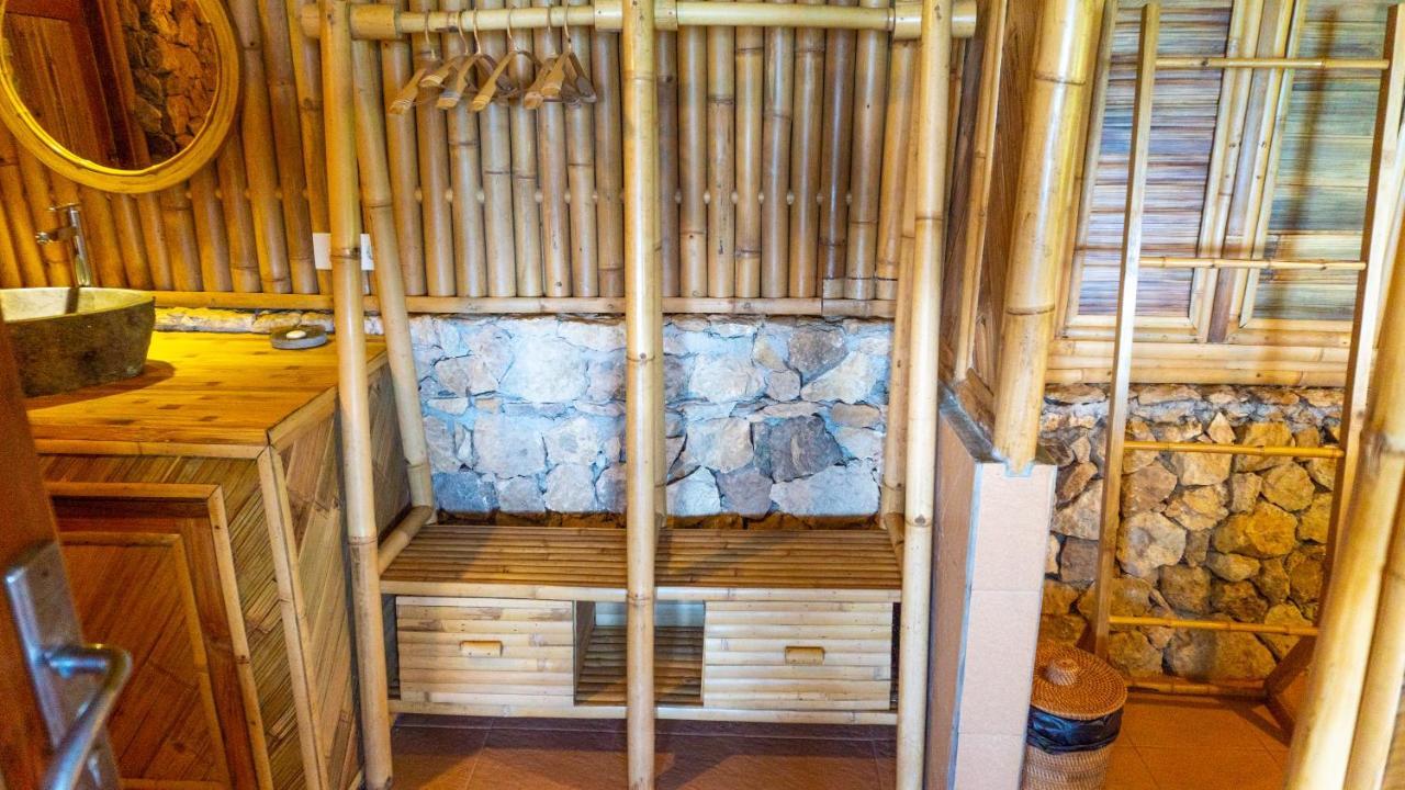 Elang Hillside Bamboo Villas Labuan Bajo Extérieur photo