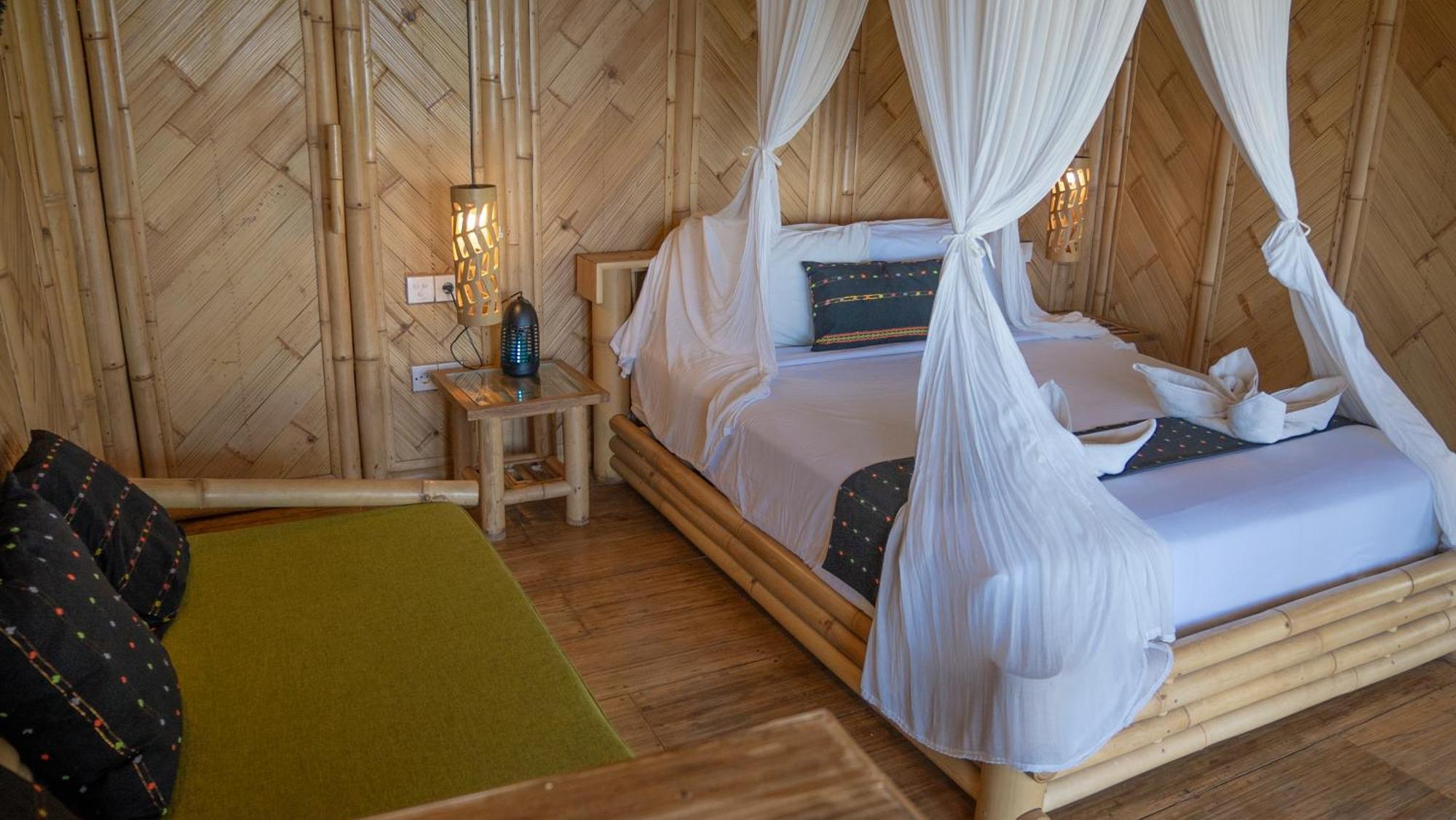 Elang Hillside Bamboo Villas Labuan Bajo Extérieur photo