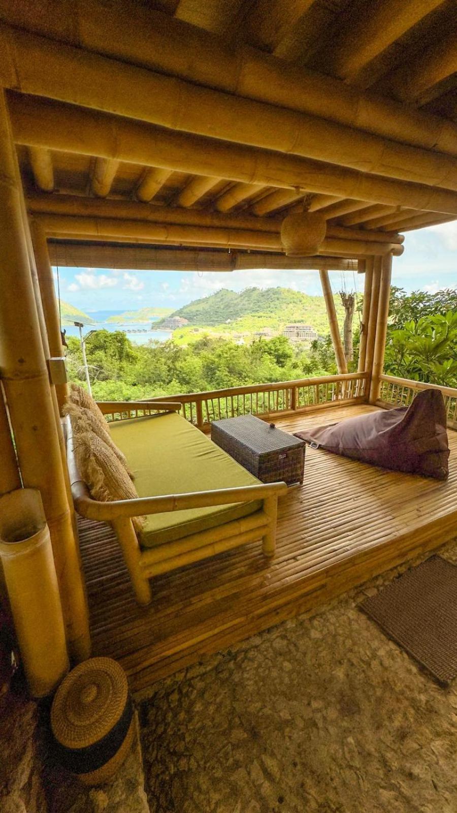 Elang Hillside Bamboo Villas Labuan Bajo Extérieur photo