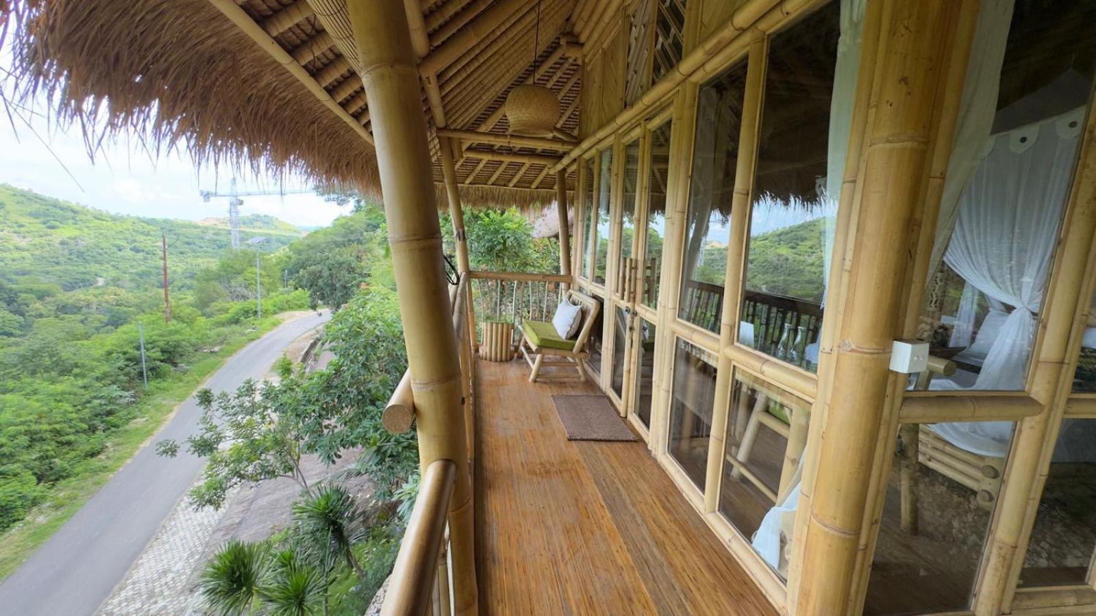 Elang Hillside Bamboo Villas Labuan Bajo Extérieur photo